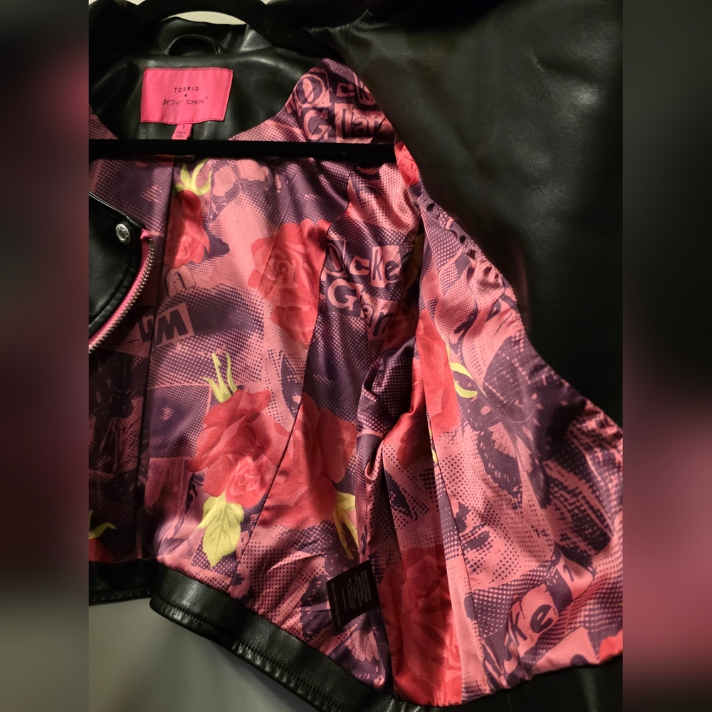 Betsey Johnson X Torrid Collab Faux Leather Crop Moto Jacket - Picture 6 of 11